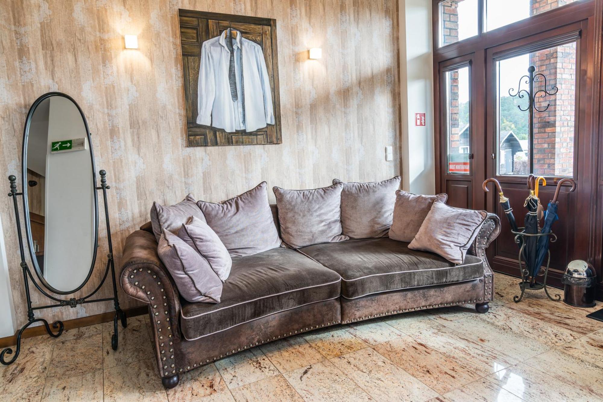 Biala Koszula Hotel เตลน ภายนอก รูปภาพ