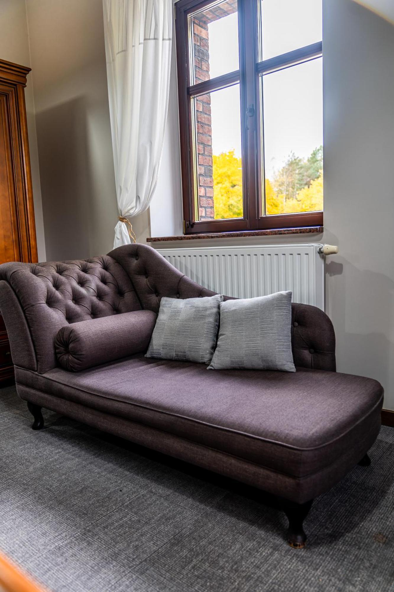 Biala Koszula Hotel เตลน ภายนอก รูปภาพ